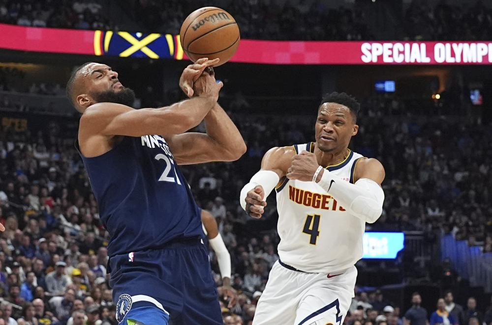 汉密尔顿为何经历换队阵痛期 ？七冠王迷弟直言：习惯才是他最大的敌人