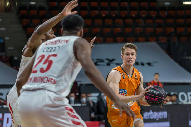 提出了更高 提出了更高