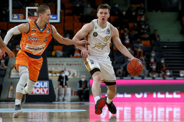 球队的敲打 球队的敲打